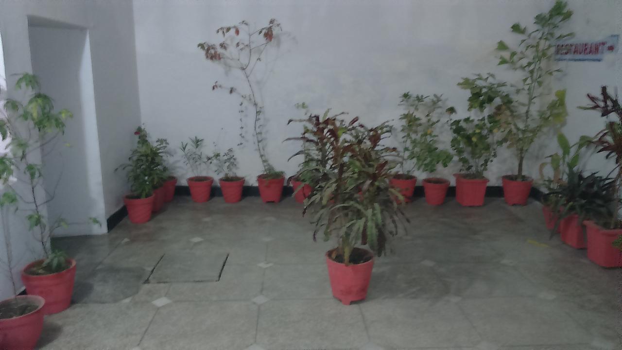 Hotel Yogi Lodge Khajurāho Exterior photo