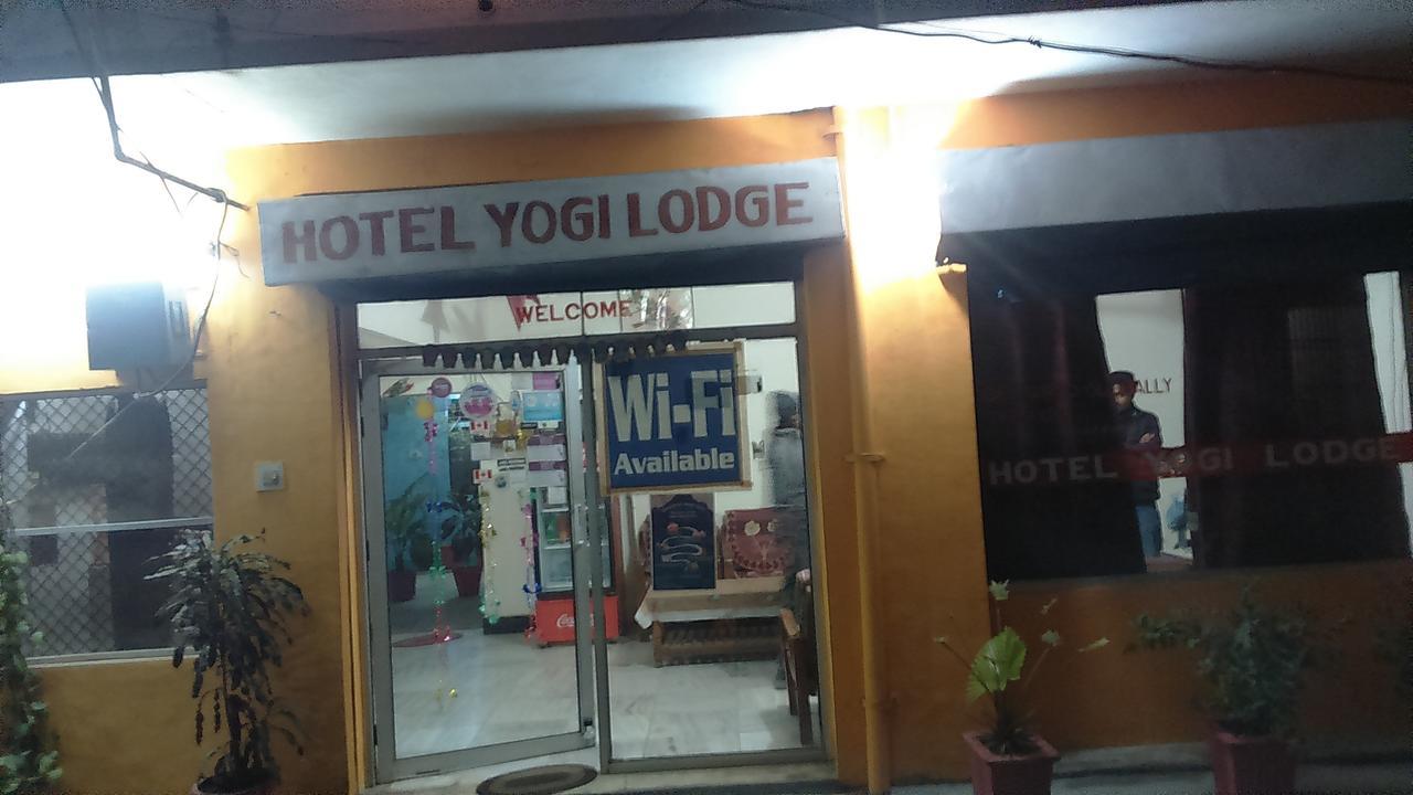 Hotel Yogi Lodge Khajurāho Exterior photo