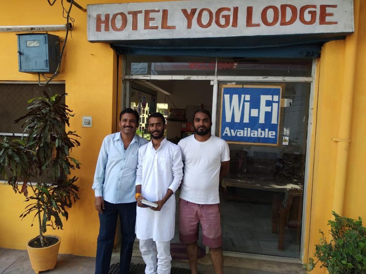 Hotel Yogi Lodge Khajurāho Exterior photo